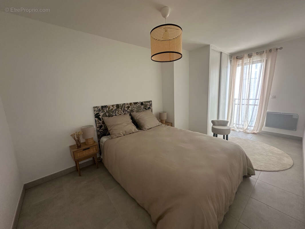 Appartement à LA LONDE-LES-MAURES