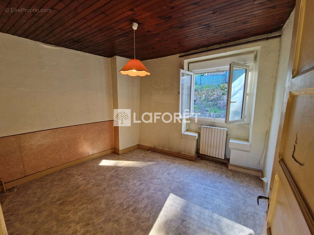 Maison à LE MONASTERE