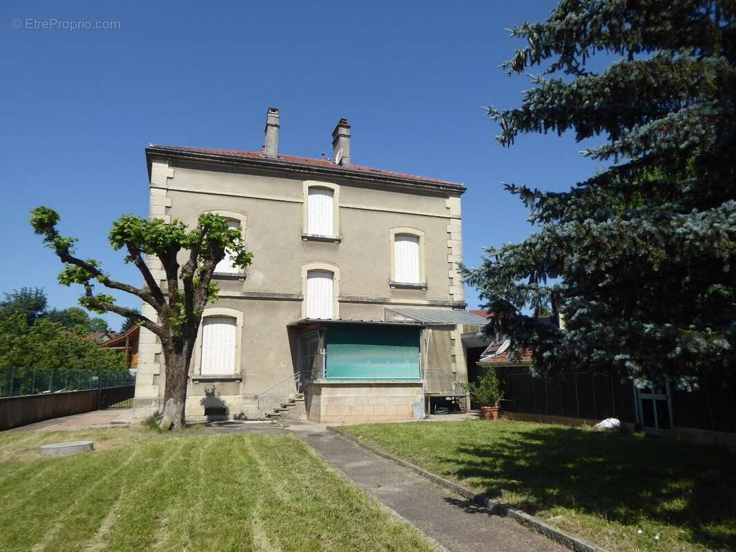 Maison à TREPT
