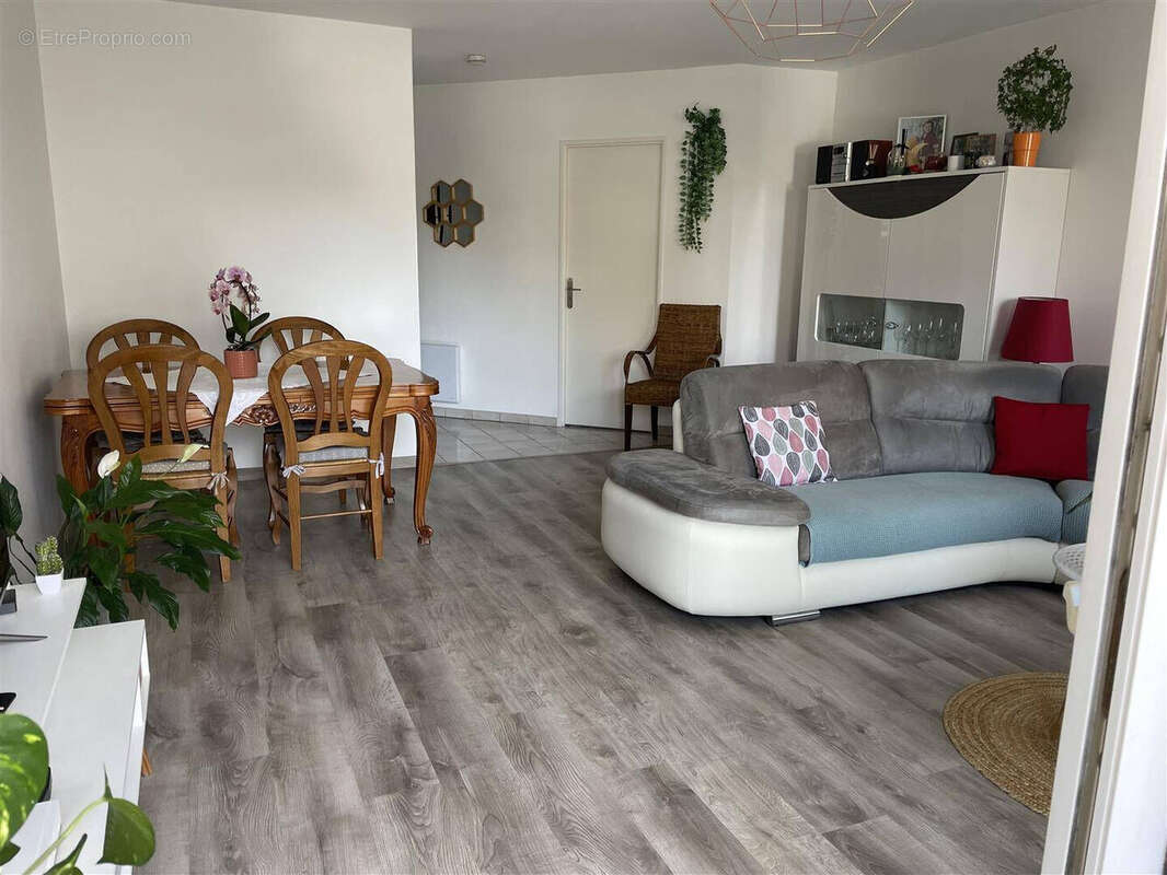 Appartement à PONTAULT-COMBAULT