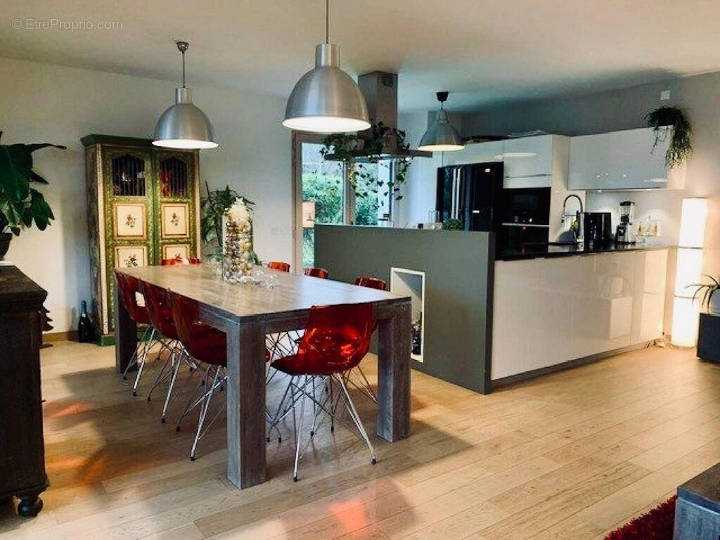 Appartement à DIVONNE-LES-BAINS