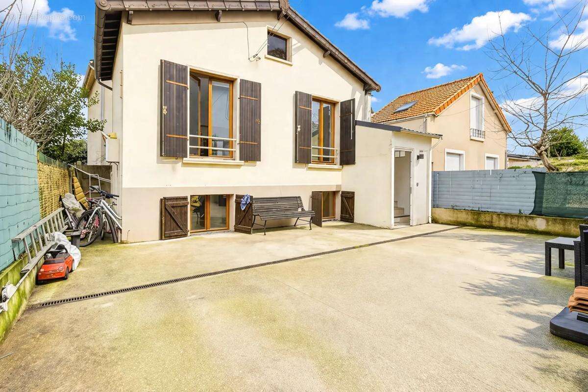 Maison à DRANCY