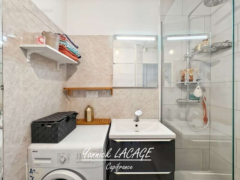 Appartement à SAINT-VICTORET