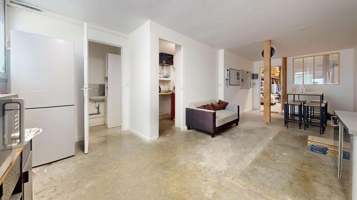 Photo 4 - Commerce à SAINT-JEAN-D'ILLAC