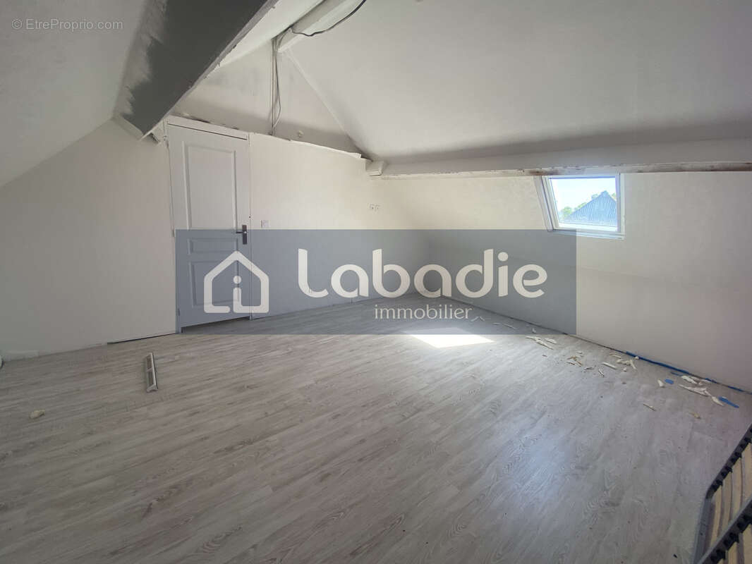 Maison à LE BENY-BOCAGE