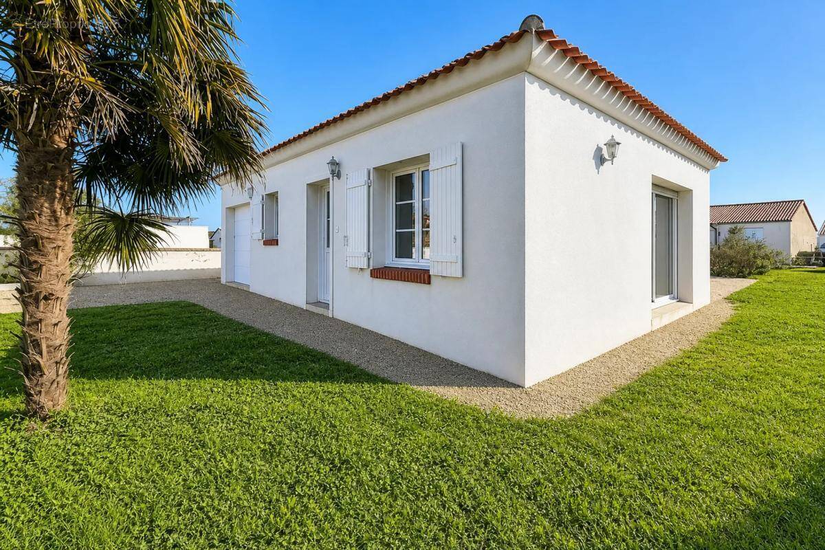 Maison à SAINT-MICHEL-EN-L'HERM