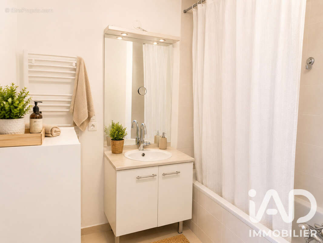 Photo 7 - Appartement à L'ISLE-D'ABEAU