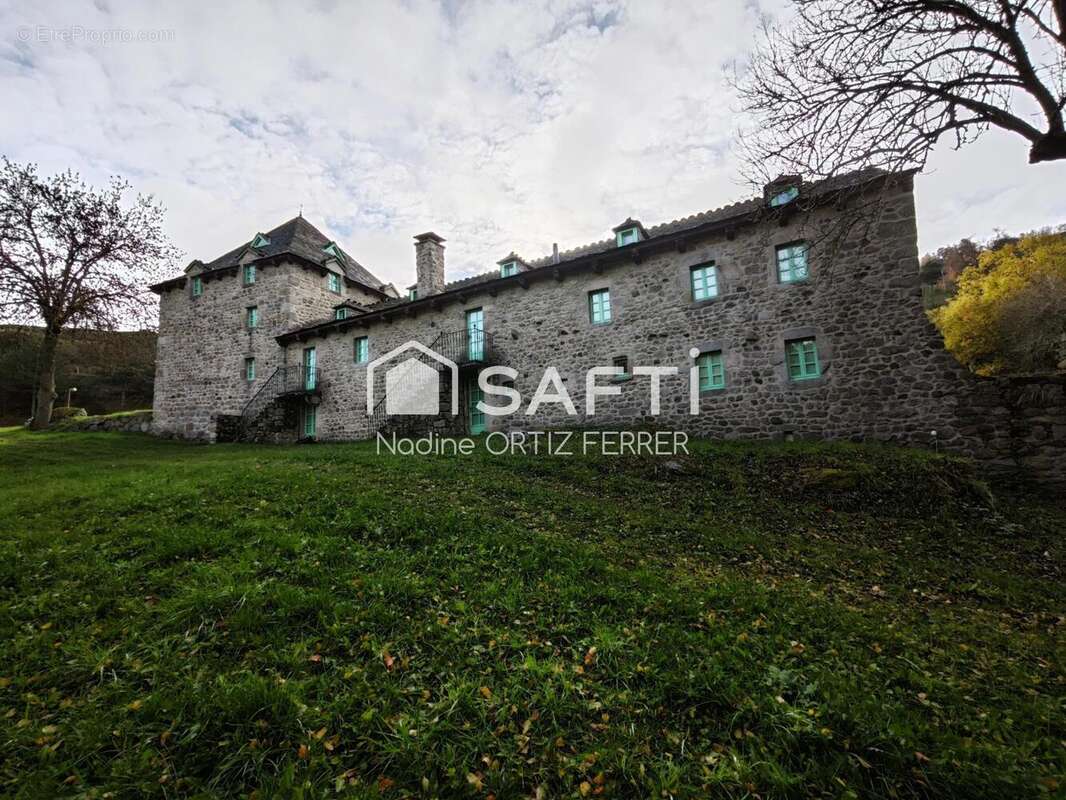 Photo 2 - Maison à CHAMBON-LE-CHATEAU