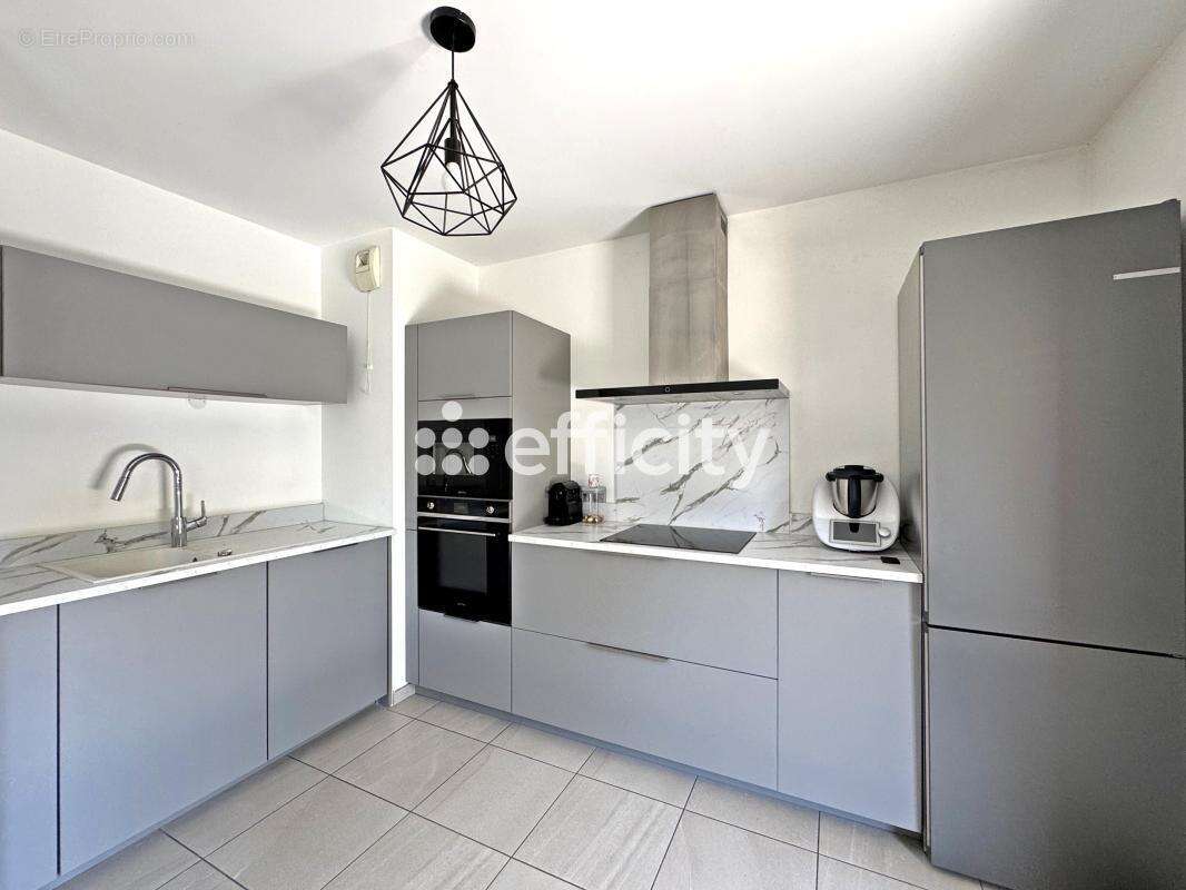 Appartement à MARSEILLE-12E