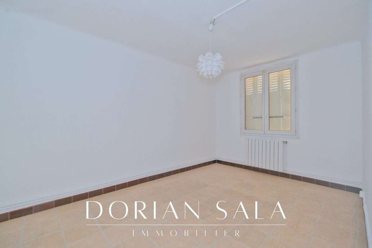 Appartement à MARSEILLE-15E