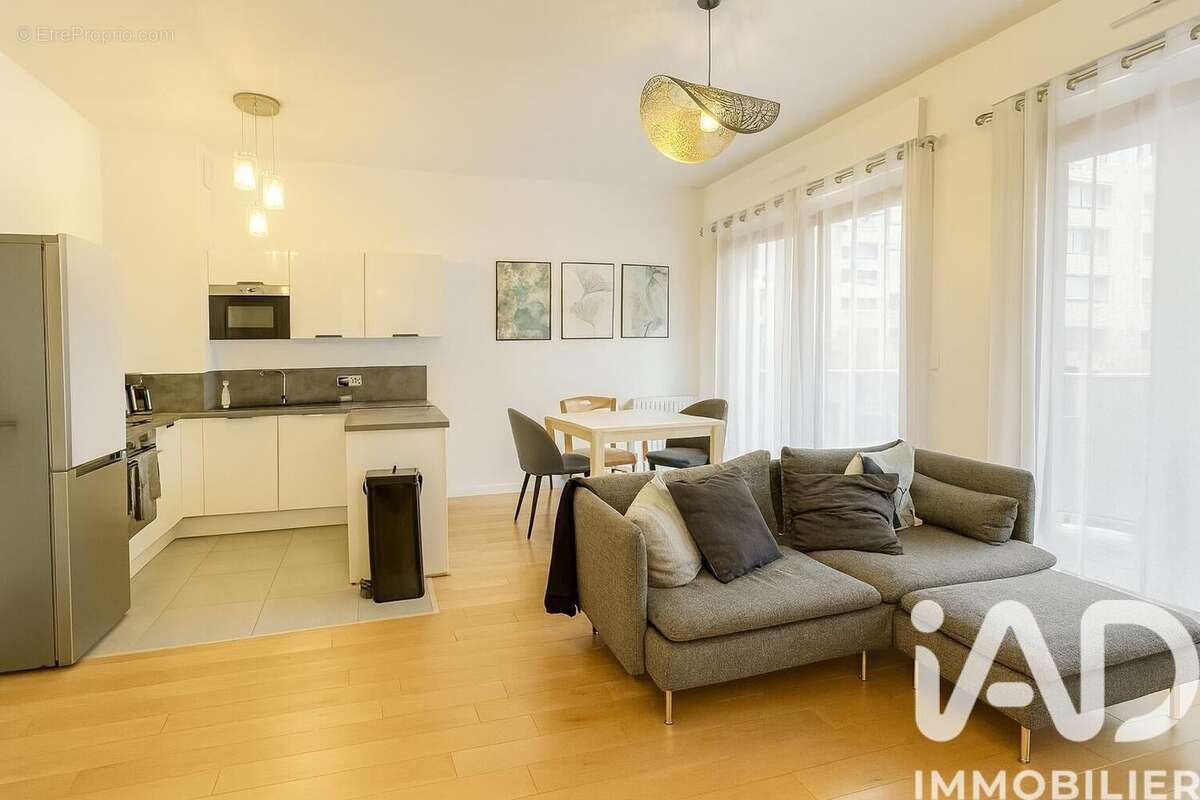 Photo 4 - Appartement à ASNIERES-SUR-SEINE