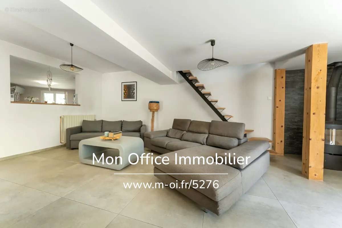 Maison à PEYROLLES-EN-PROVENCE