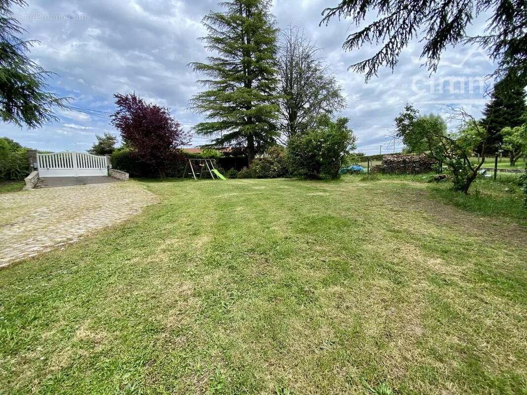 Maison à ROCHE-LA-MOLIERE