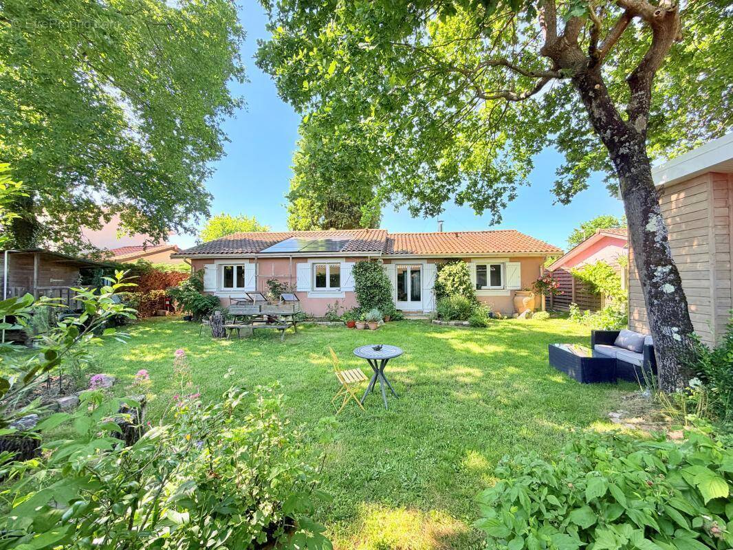 Maison à PESSAC