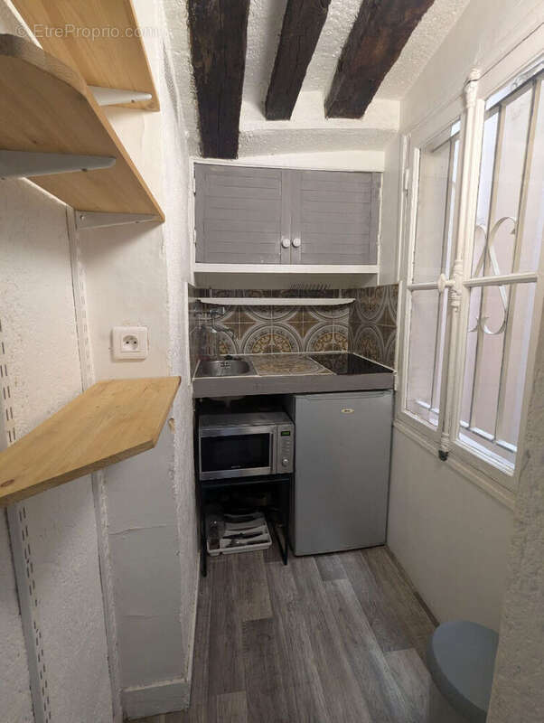 Appartement à PARIS-1E