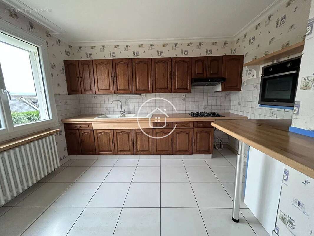 Maison à SAINT-LUBIN-EN-VERGONNOIS