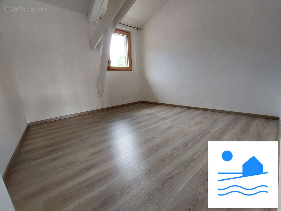Appartement à GONNEVILLE-LA-MALLET