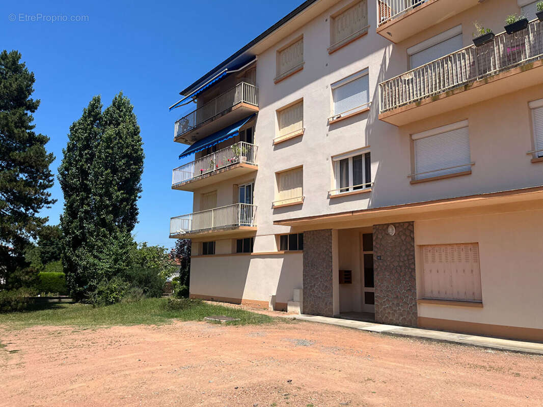 Appartement à RIORGES