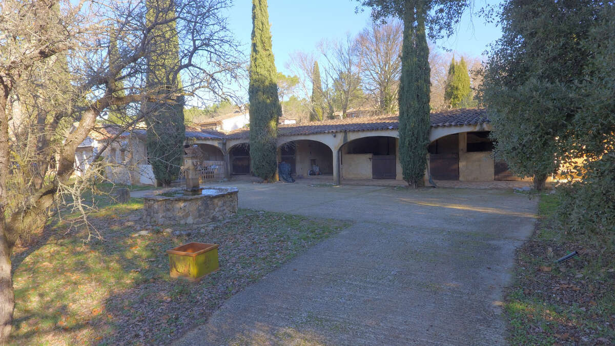 Maison à LORGUES