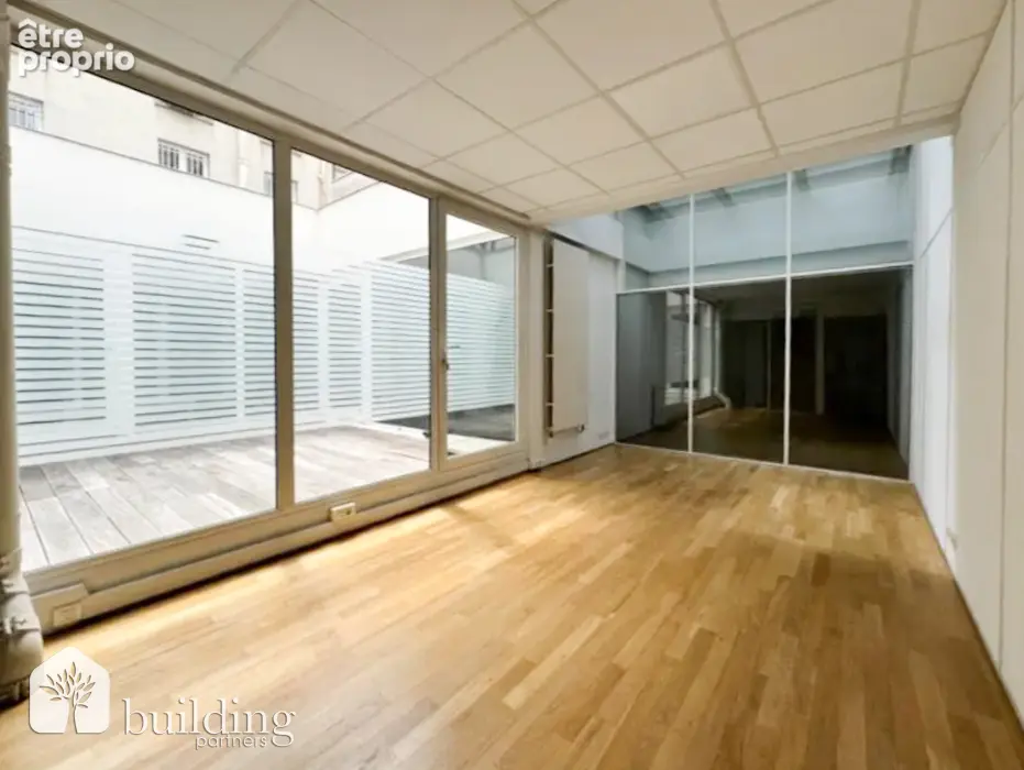 Ternes / Niel Paris 17ème - Local commercial 554,53 m² - photo 3