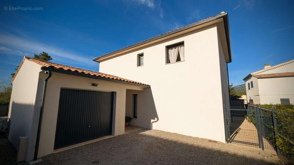 Maison à FAYENCE