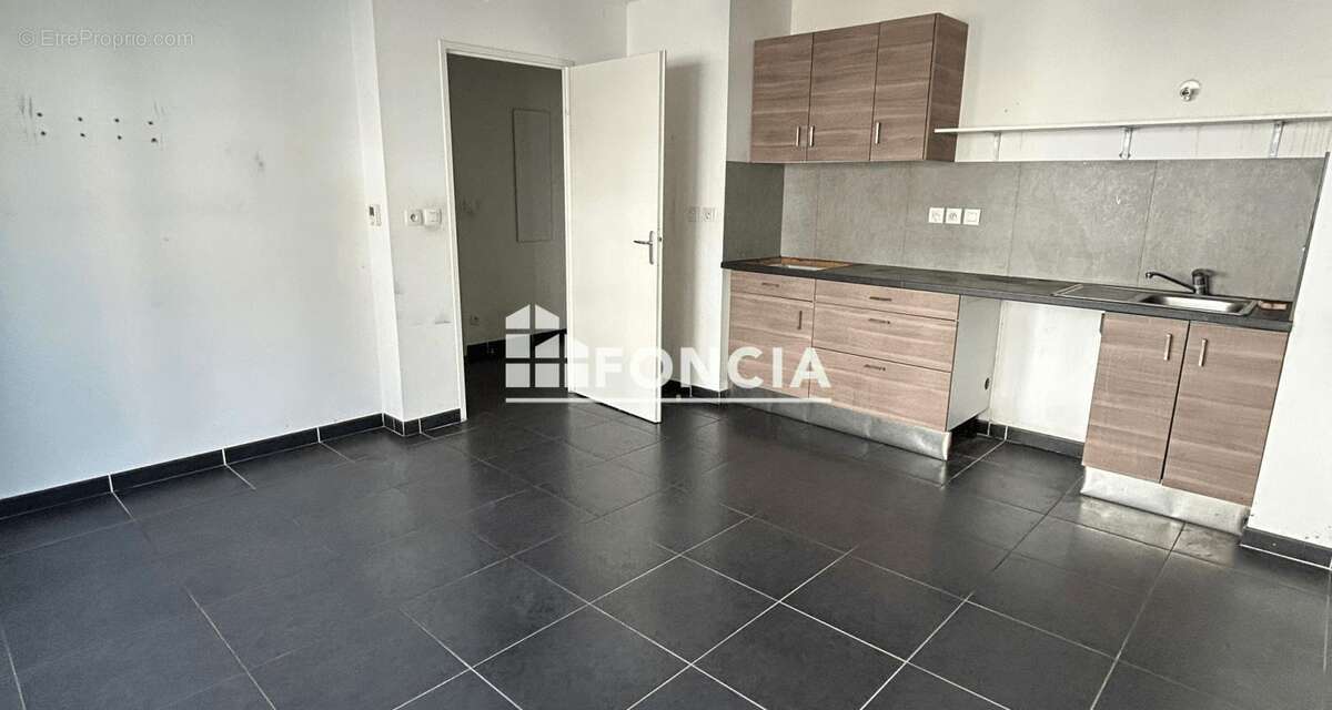 Appartement à MARSEILLE-14E