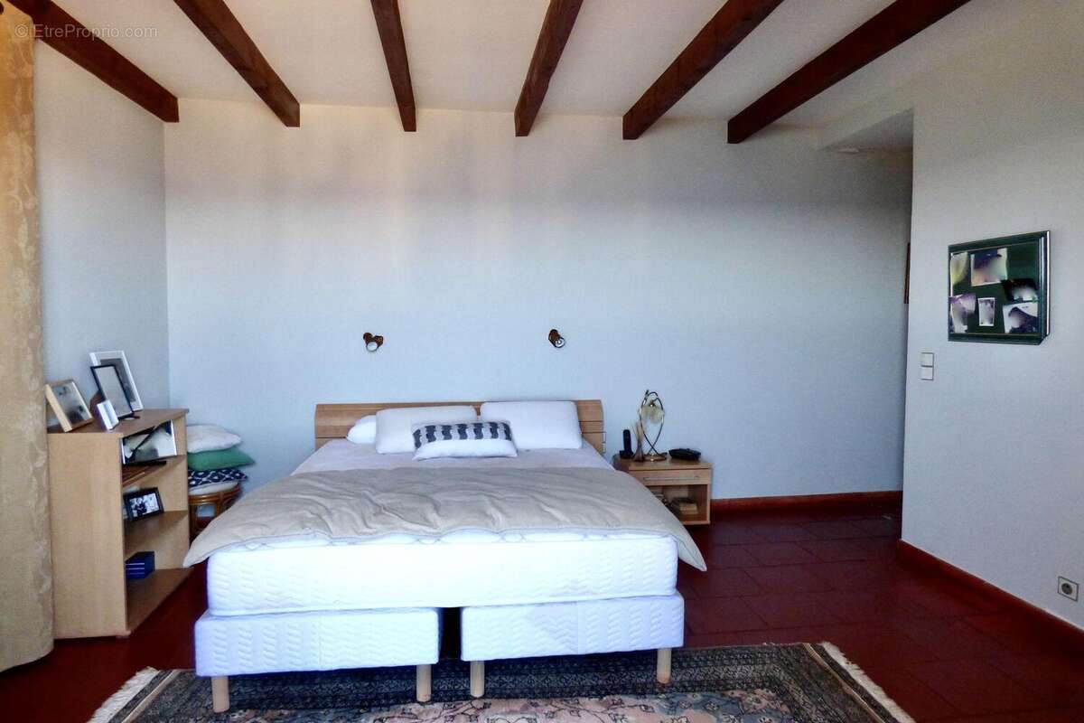 4 chambres au total