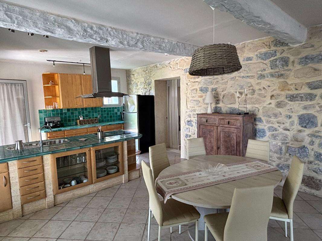 Maison à UZES