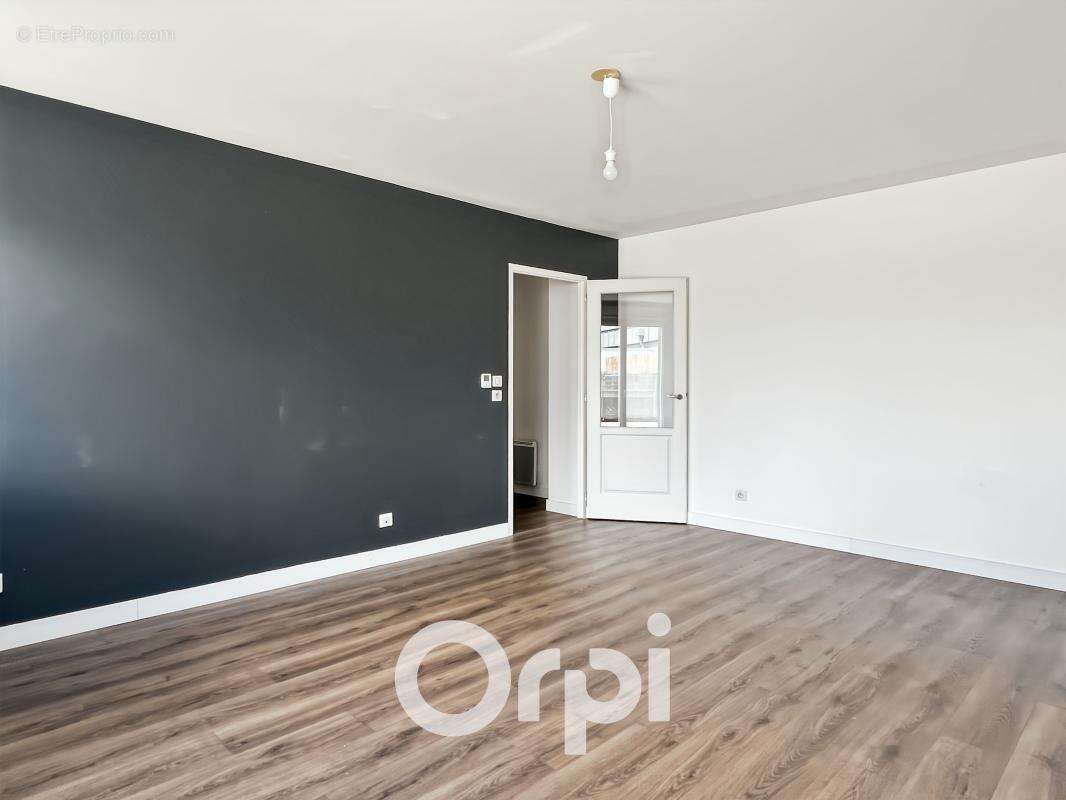 Appartement À Vendre - photo 3