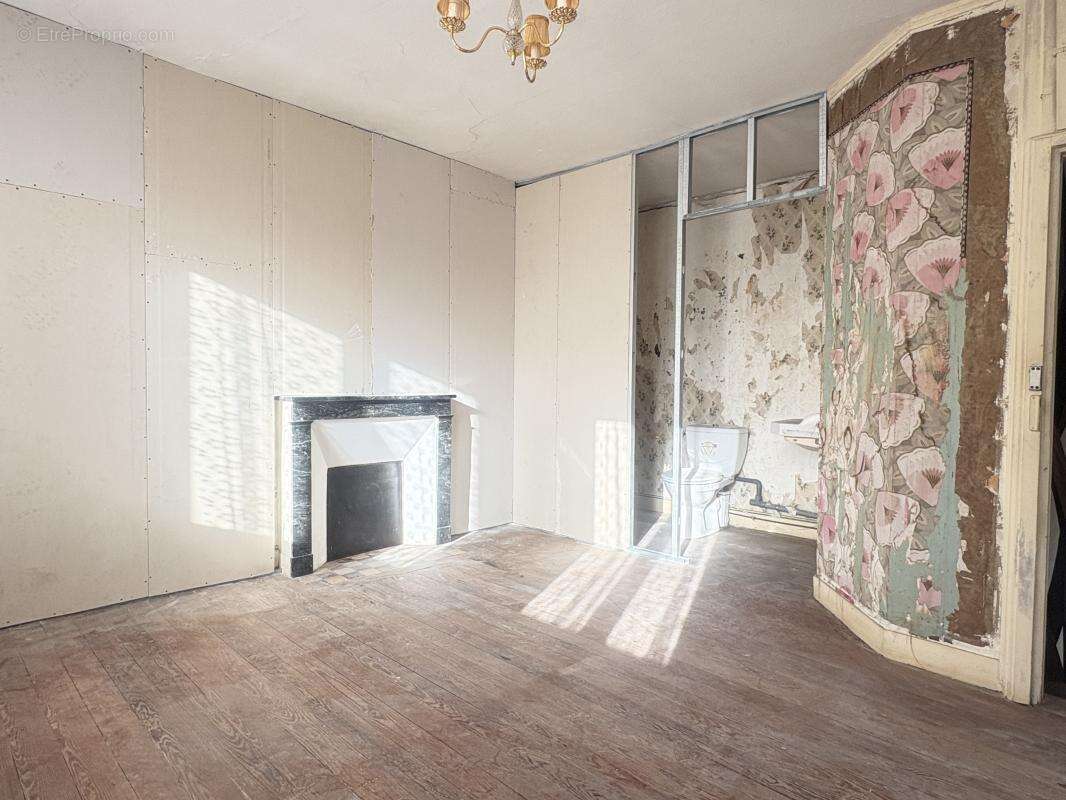 Maison à LANDELLES-ET-COUPIGNY