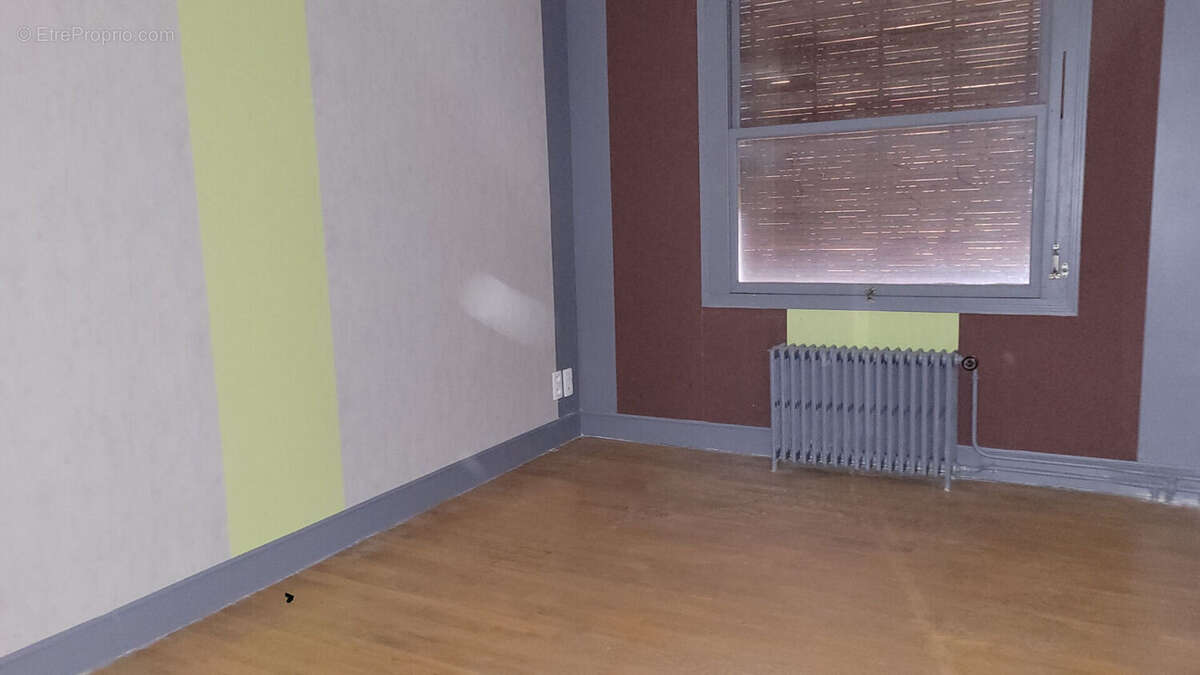 Maison à VILLEFRANCHE-D&#039;ALLIER