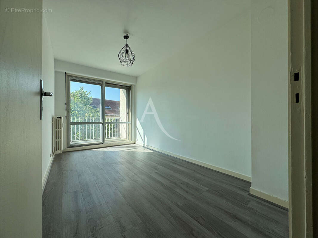 Appartement Clermont Ferrand - Appartement lumineux avec deux balcons plein sud, à deux pas du centre-ville - 88.23 m2 - photo 8