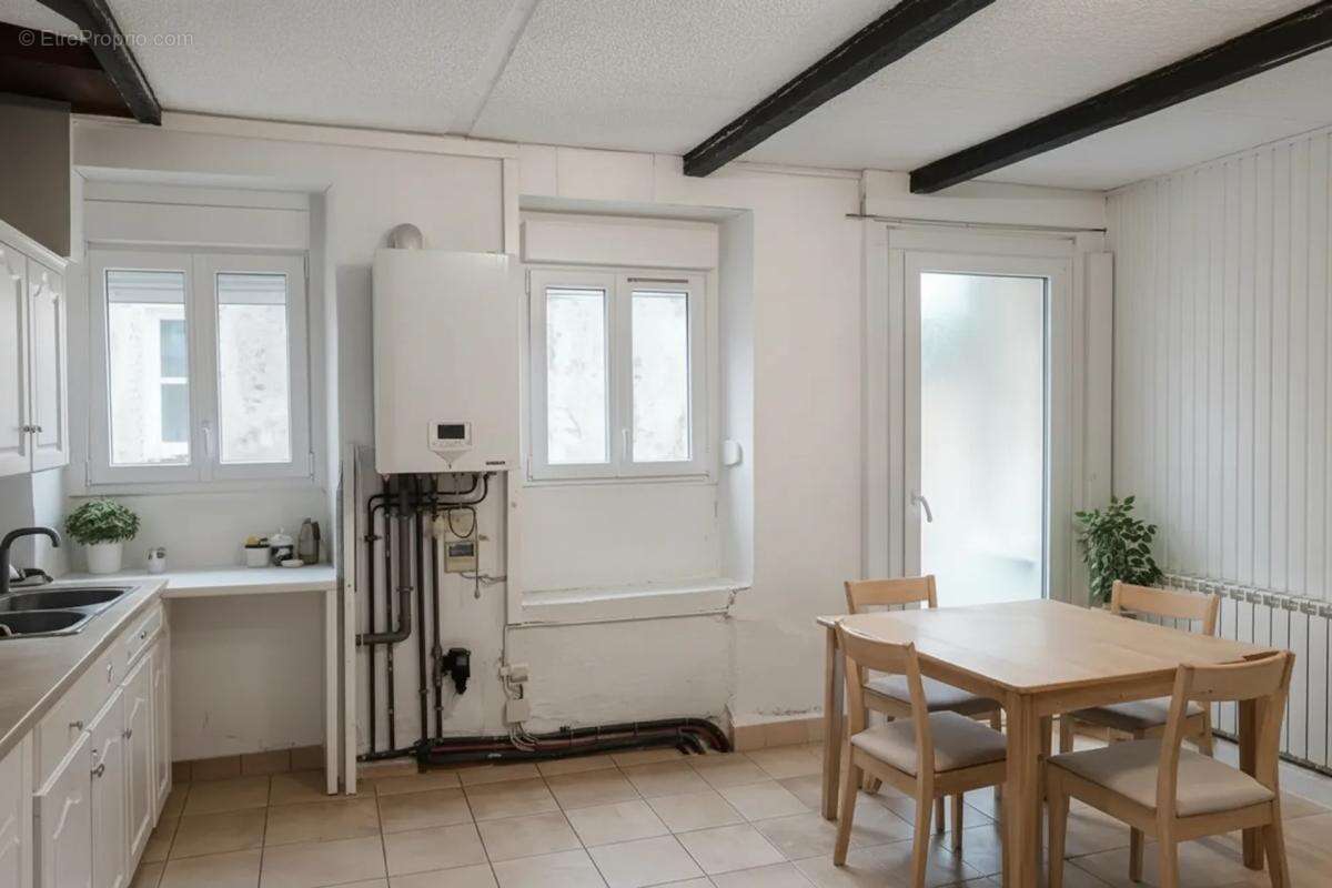 Maison à VILLENEUVE-SUR-BELLOT