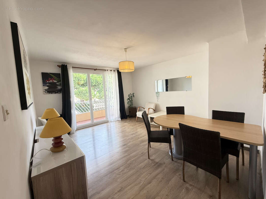 Appartement à SANARY-SUR-MER