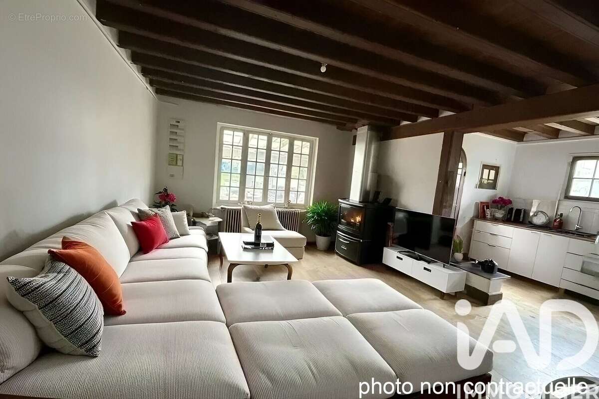 Photo 8 - Maison à SAINTRY-SUR-SEINE