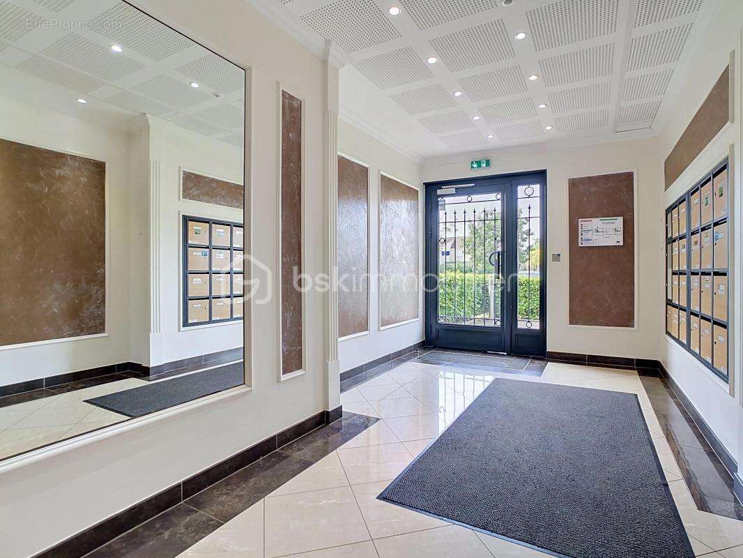 Appartement à QUINCY-VOISINS