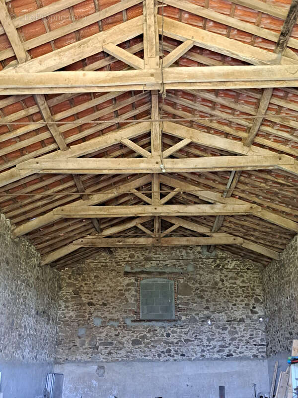 Maison à SAINT-AMAND-SUR-SEVRE