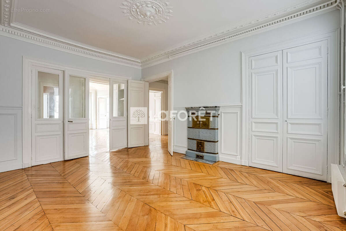 Appartement à PARIS-9E