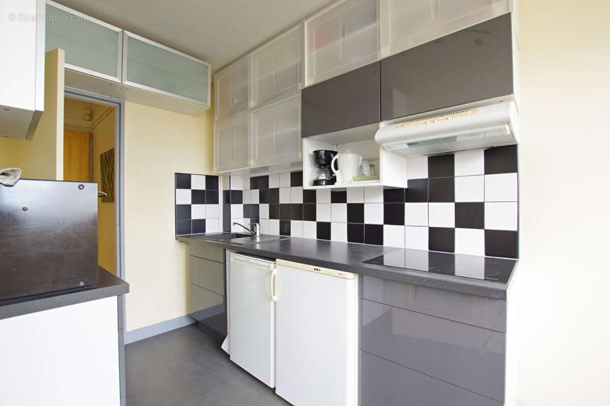 Appartement à PARIS-14E