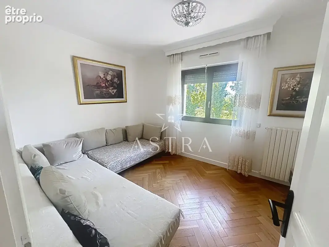 Maison chaleureuse attendant une nouvelle famille - photo 11