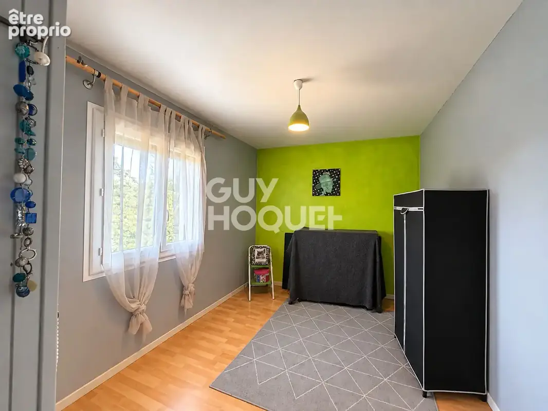LUZINAY Maison individuelle  au coeur du village - photo 10