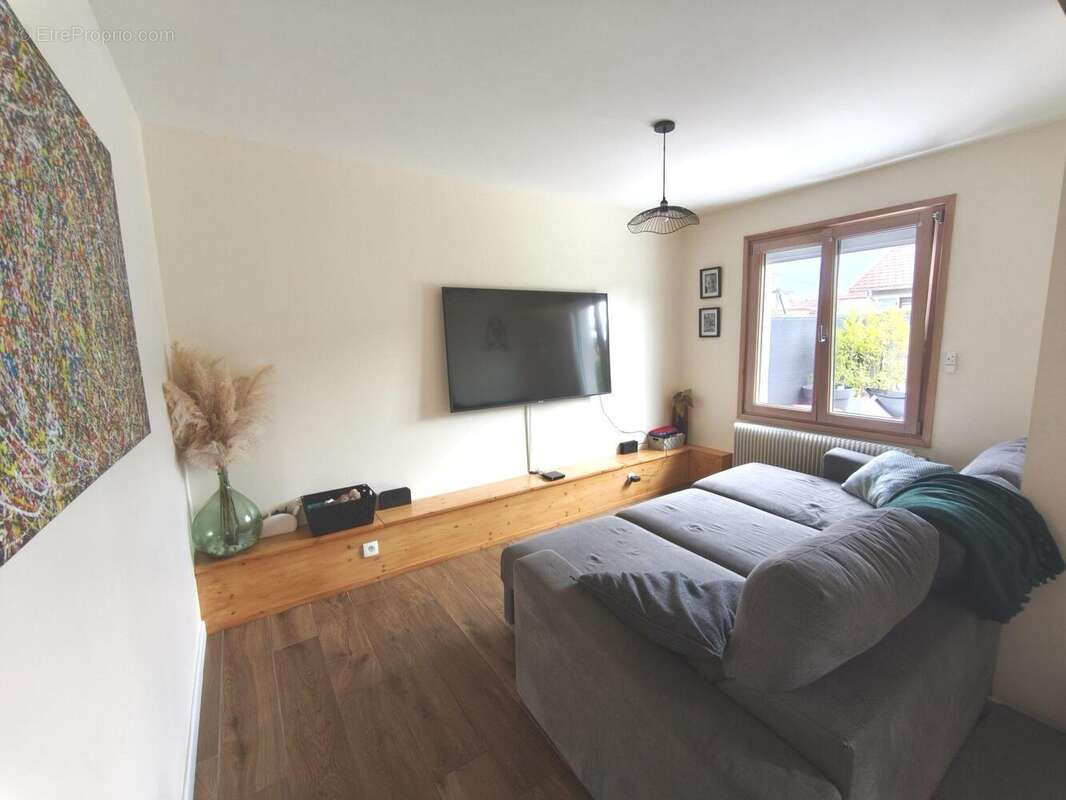 Maison 91 m² à Pontarlier  - photo 5