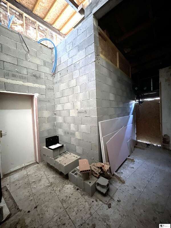 Appartement à CAZERES