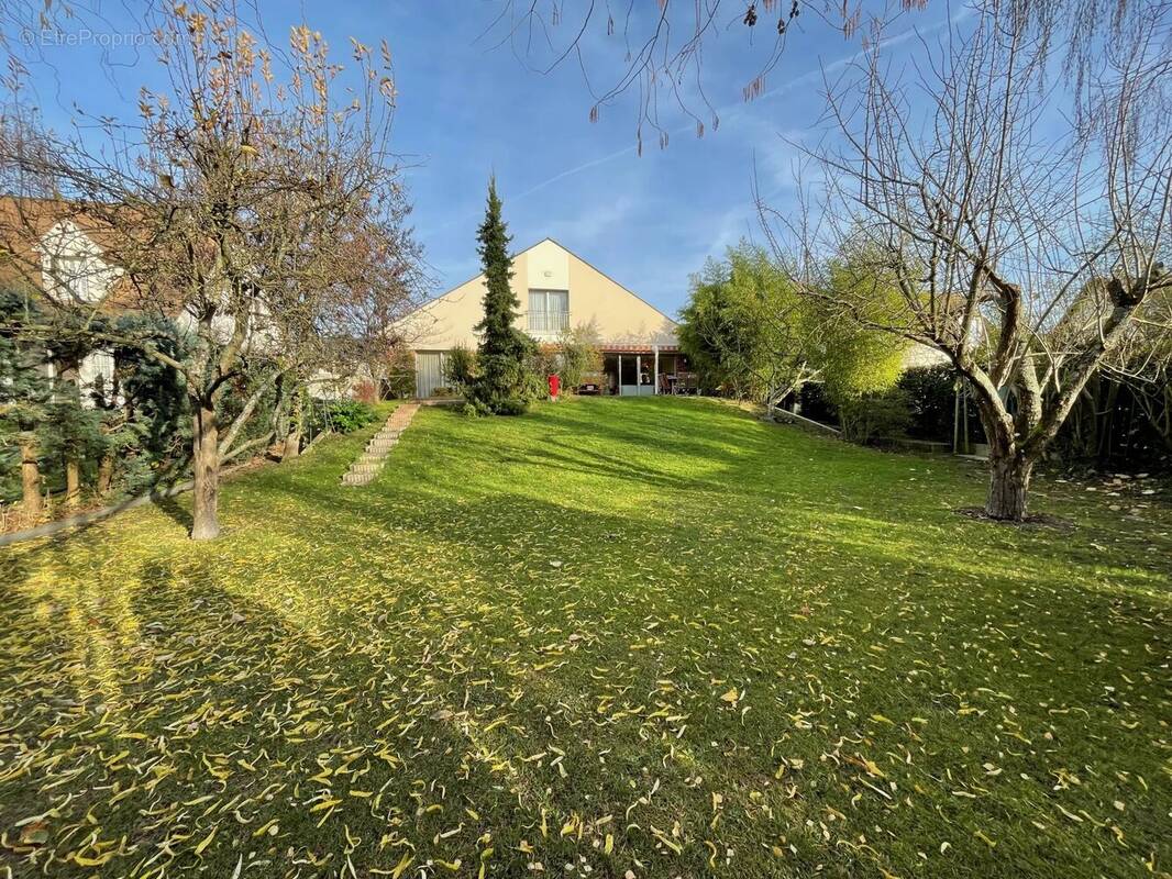 Maison à SUCY-EN-BRIE