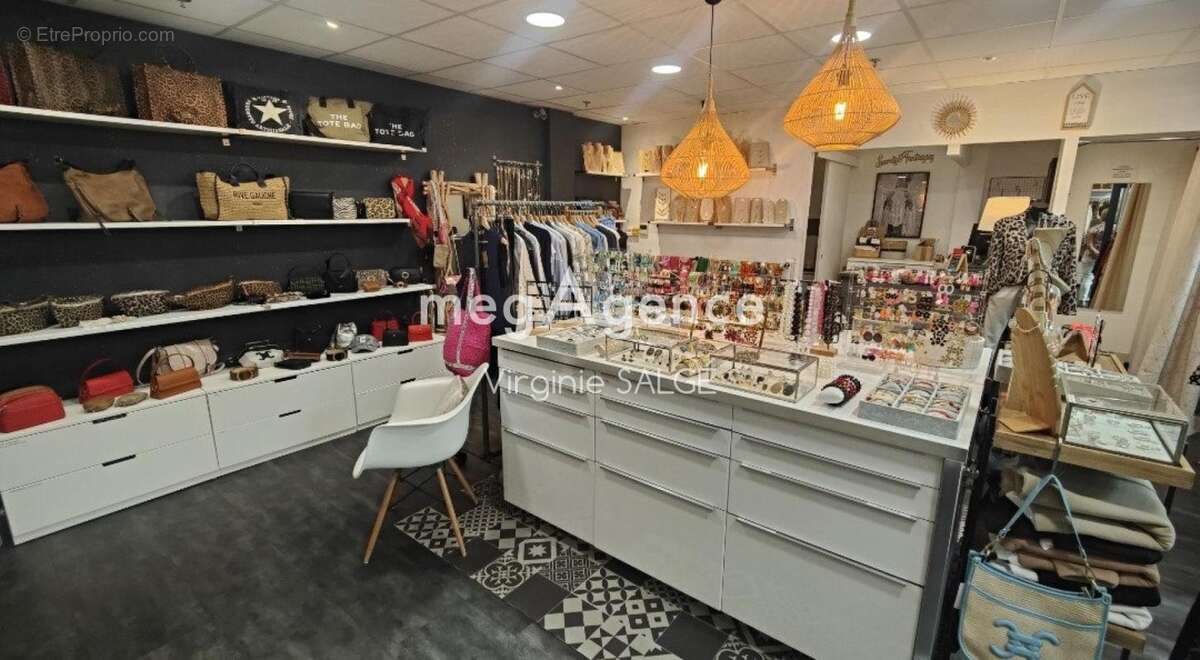 Montech - fond de commerce de pret a porter de 47m² - photo 2