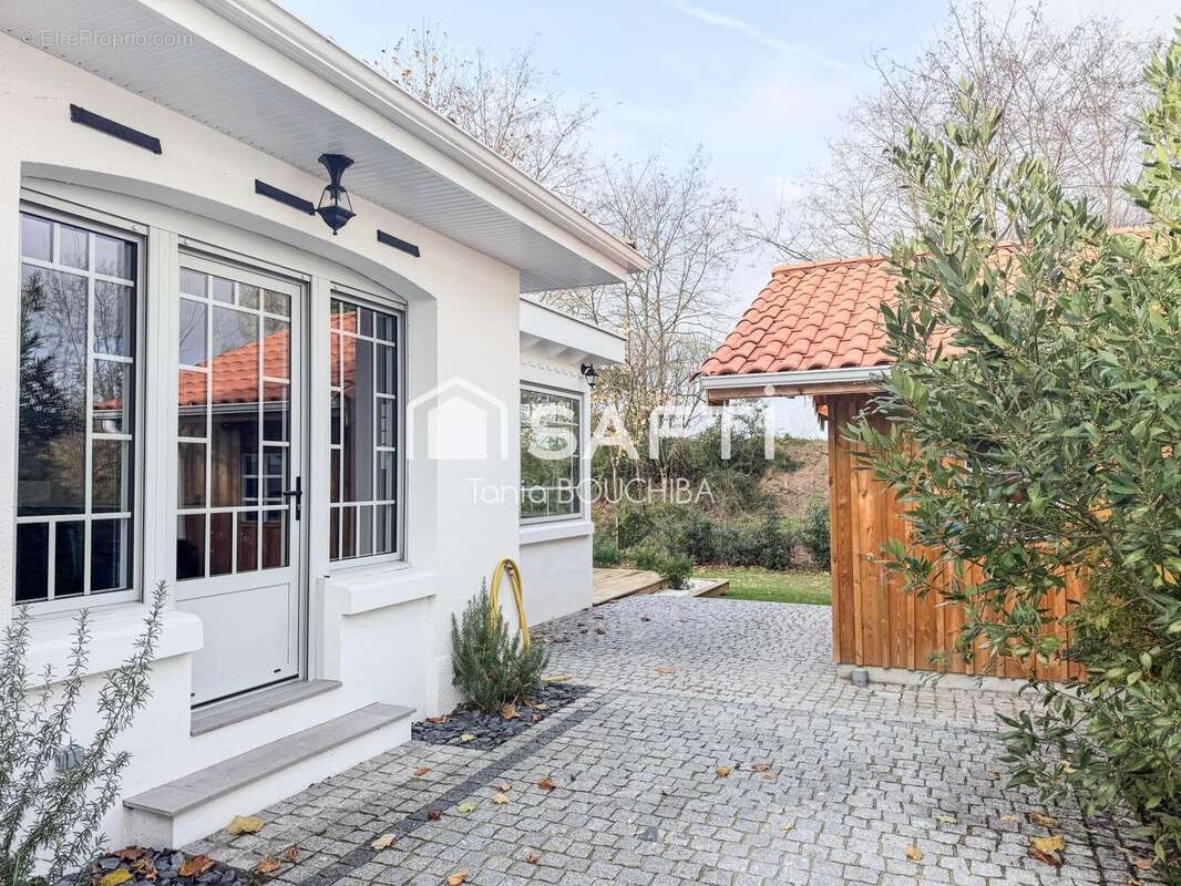 Photo 2 - Maison à VILLENAVE-D'ORNON