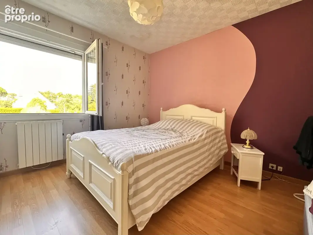 Maison de 84m2 sur sous-sol total avec terrain divisible et constructible - photo 6