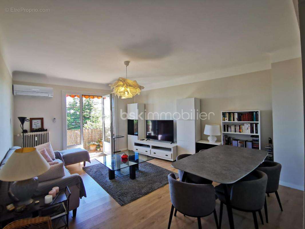 Appartement à SALON-DE-PROVENCE