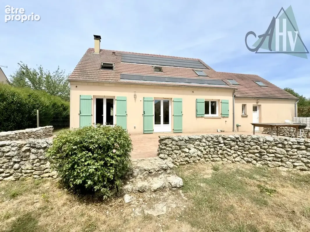 Maison - 7 pièces - avec jardin et garages - 15 km de PROVINS. - photo 2