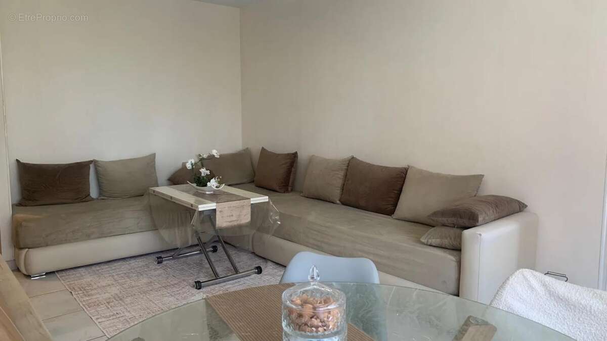 Appartement à ROMILLY-SUR-SEINE